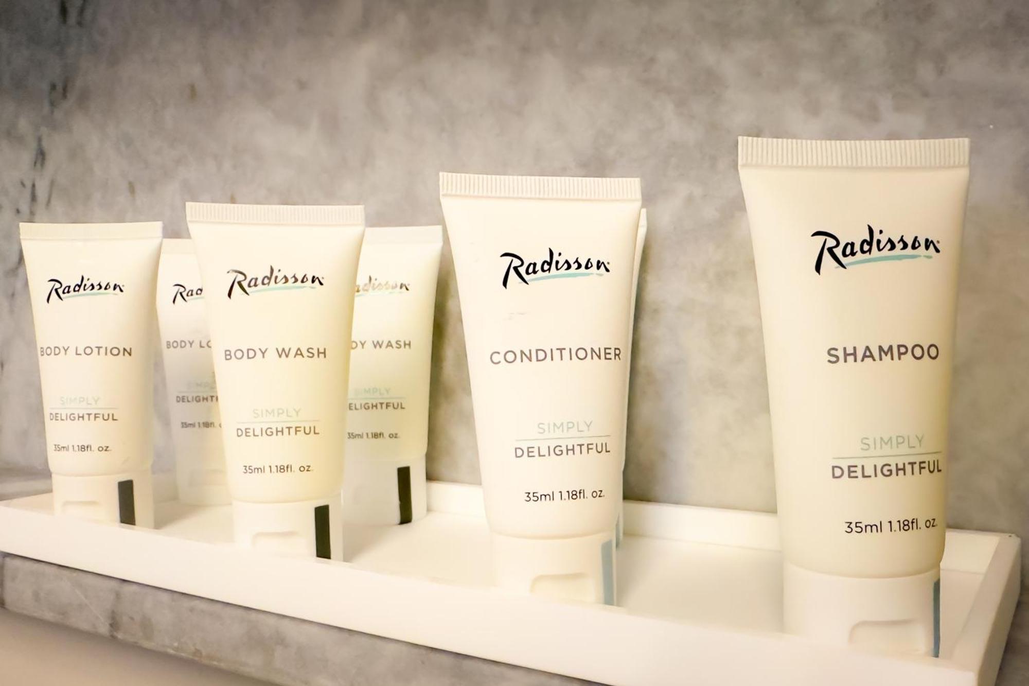 Radisson Beach Resort Larnaca Bagian luar foto