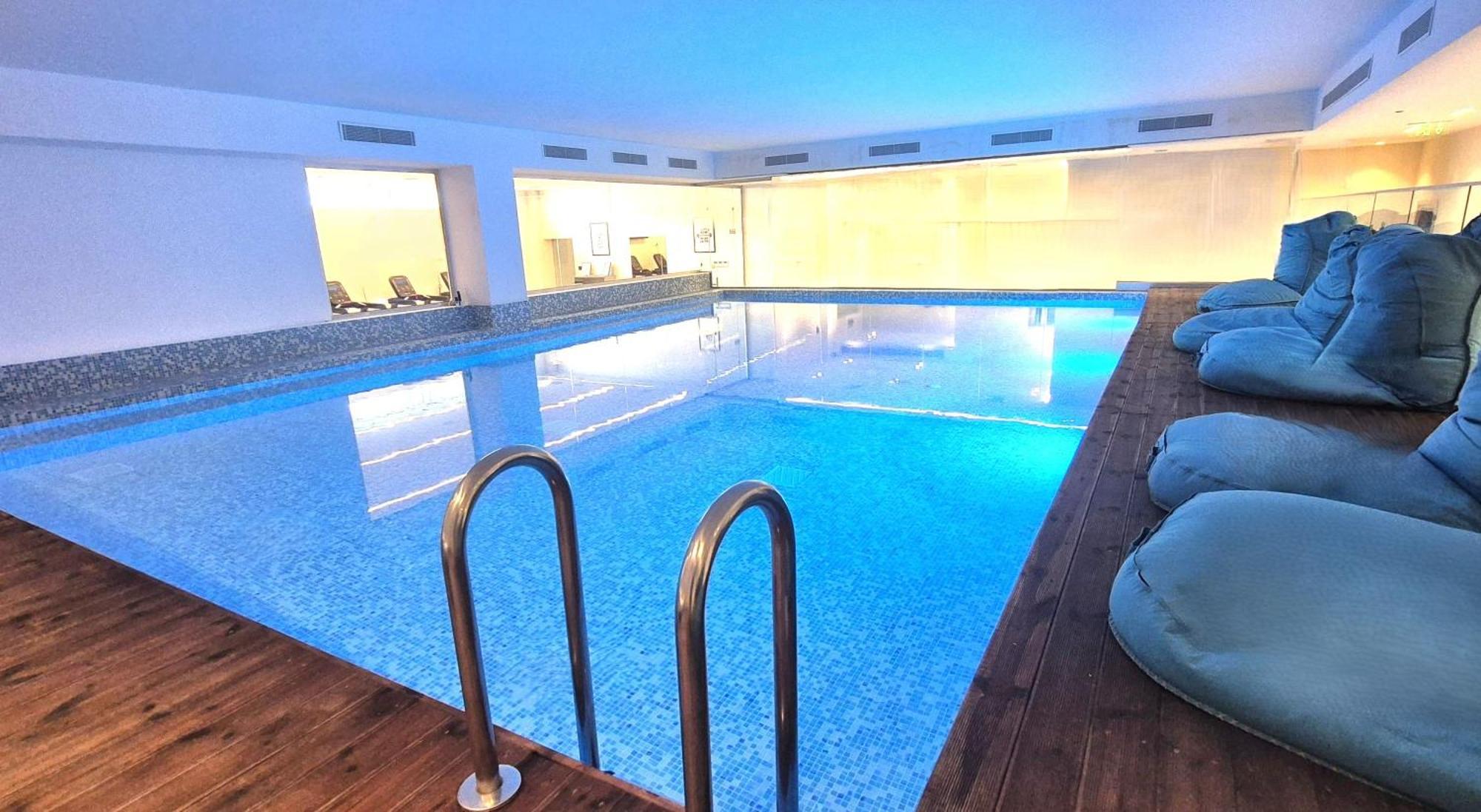Radisson Beach Resort Larnaca Bagian luar foto